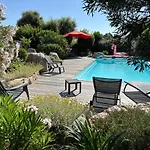 Filao Lucie De Porto Vecchio *